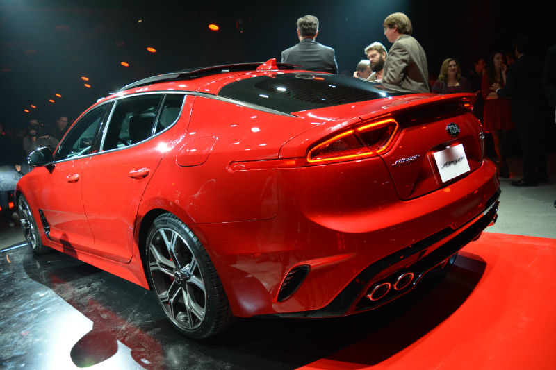 2018-kia-stinger